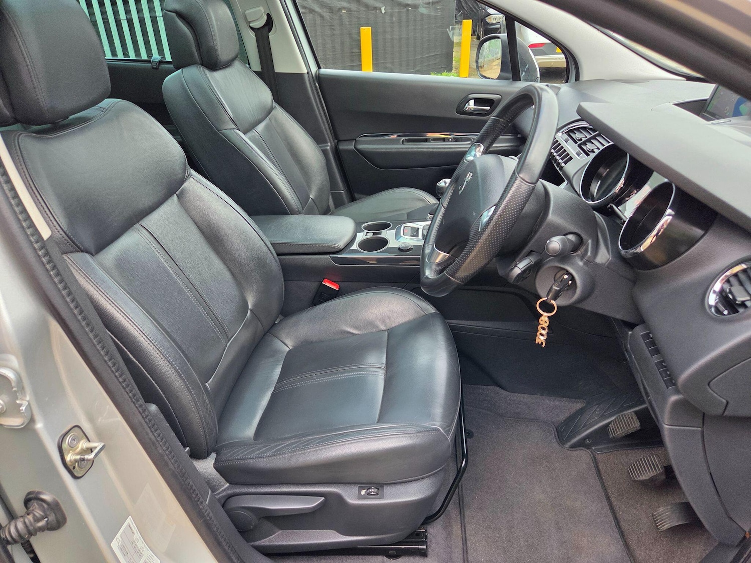 Used Peugeot 3008 2014 for sale - 76964376: Photo 14