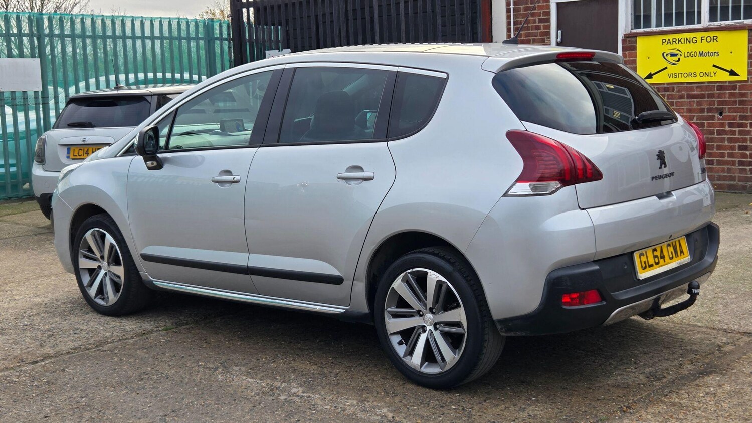 Used Peugeot 3008 2014 for sale - 76964376: Photo 4