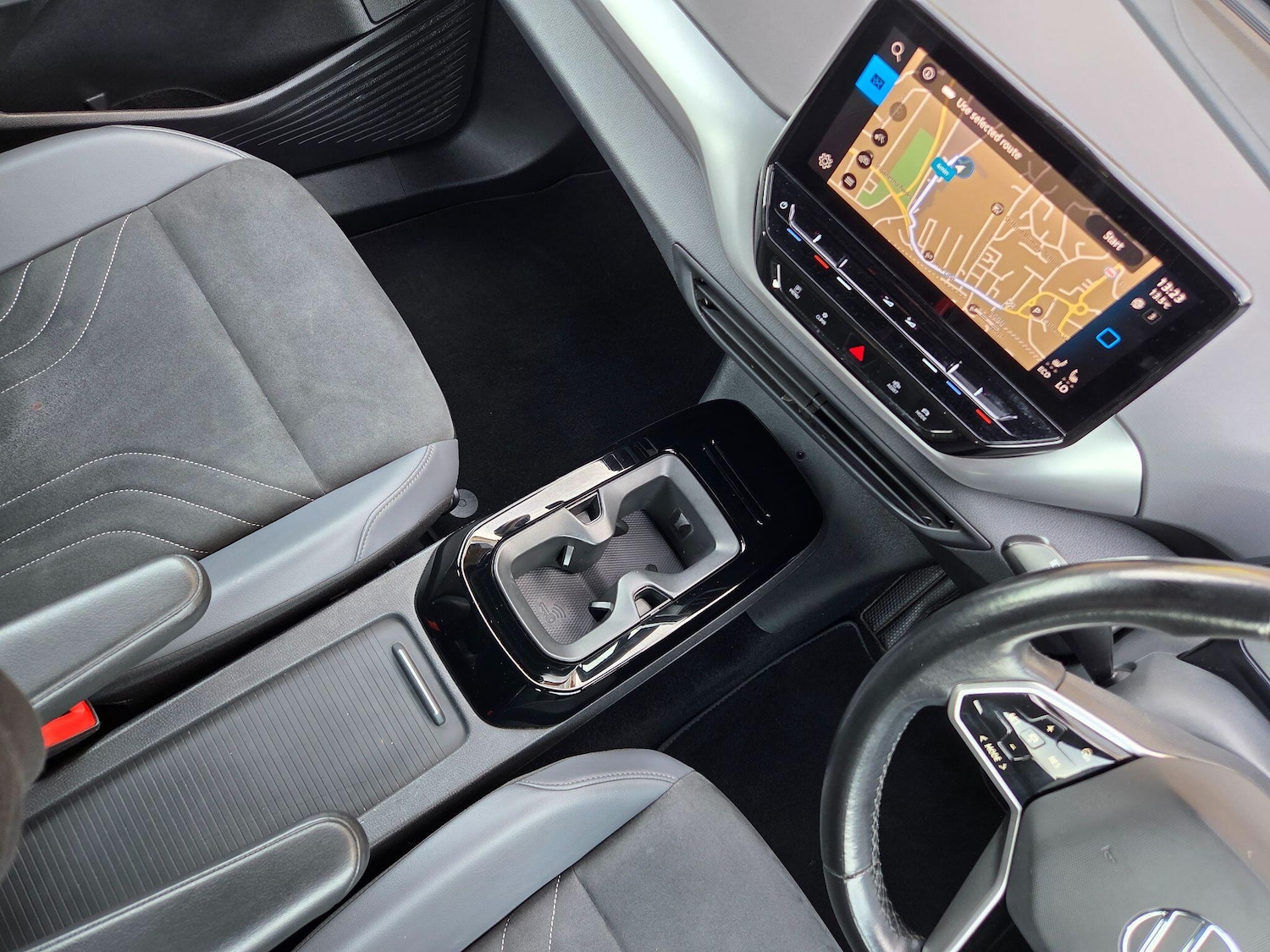 Used Volkswagen ID.4 2021 for sale - 77970520: Photo 10