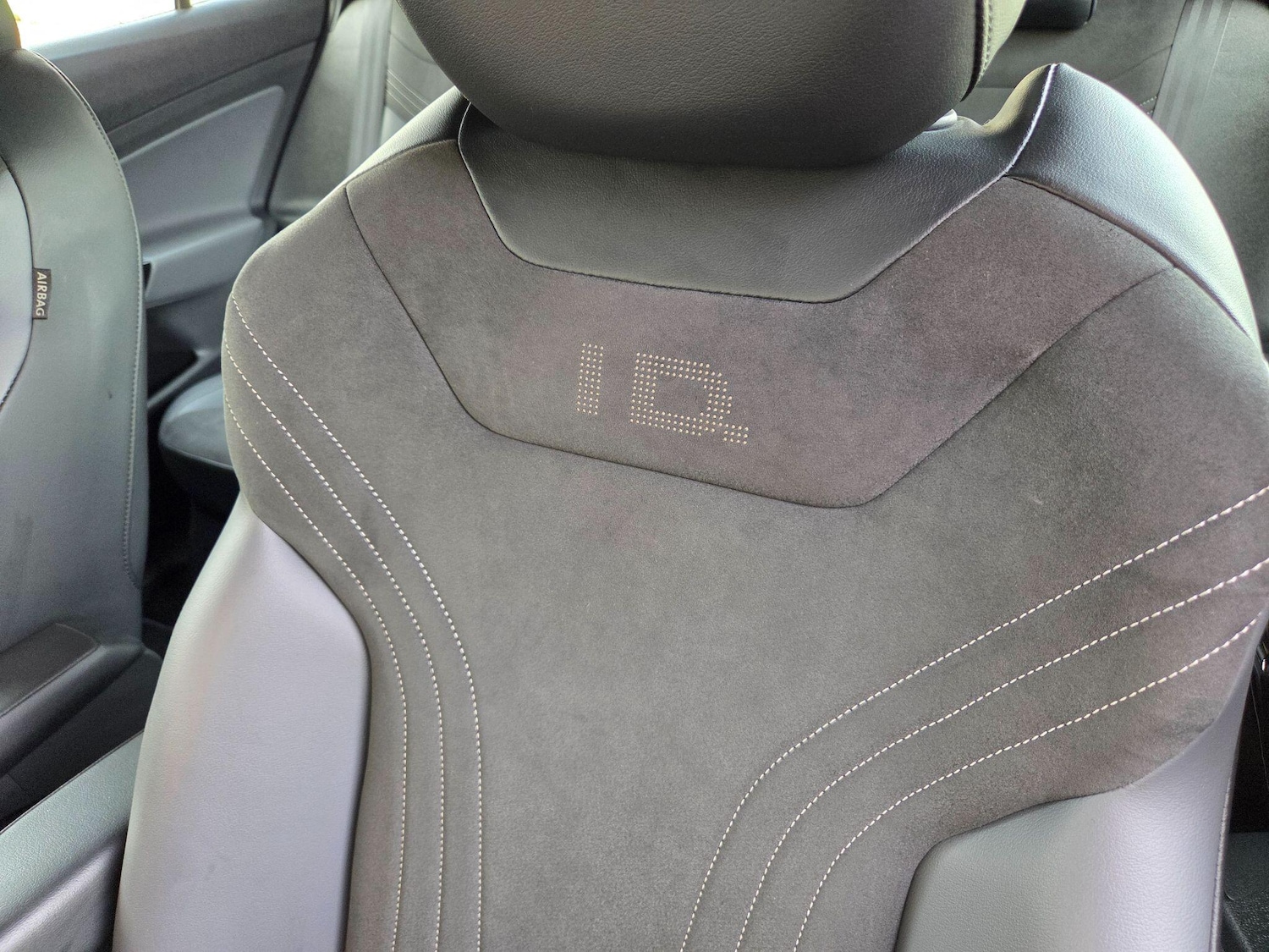 Used Volkswagen ID.4 2021 for sale - 77970520: Photo 14