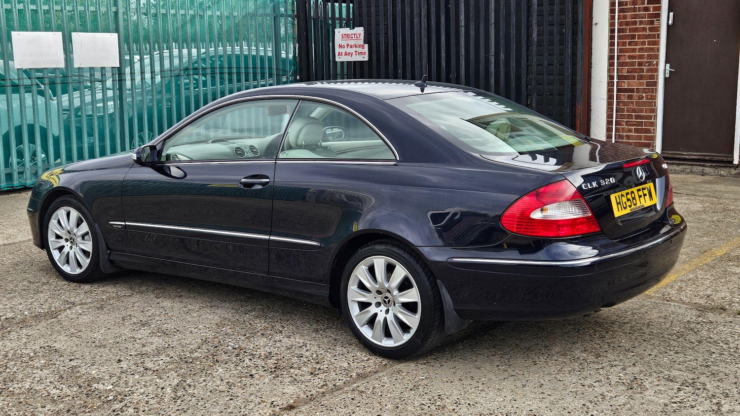 Used Mercedes-Benz CLK 2008 for sale - 76137159: Photo 6