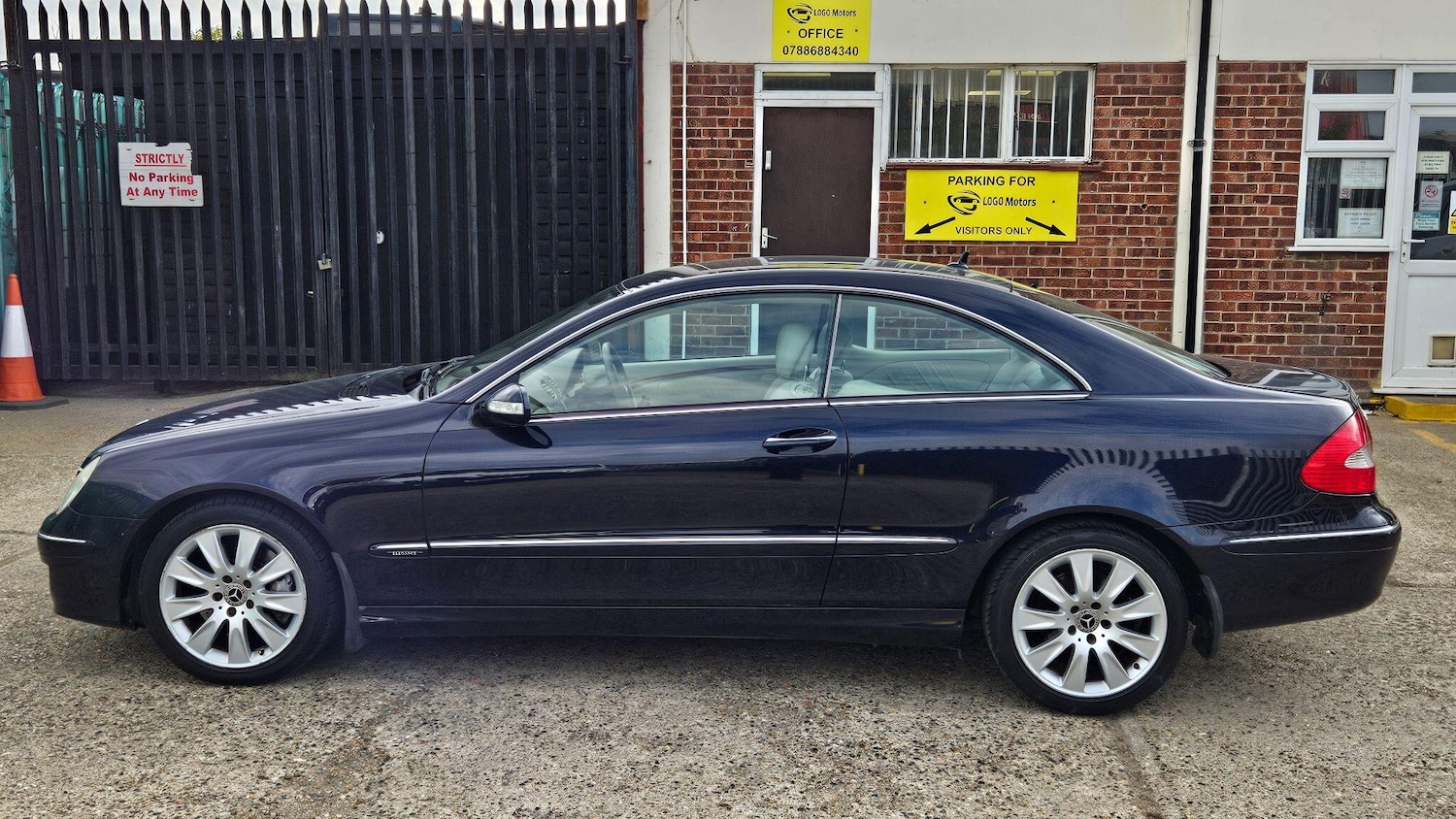 Used Mercedes-Benz CLK 2008 for sale - 76137159: Photo 8