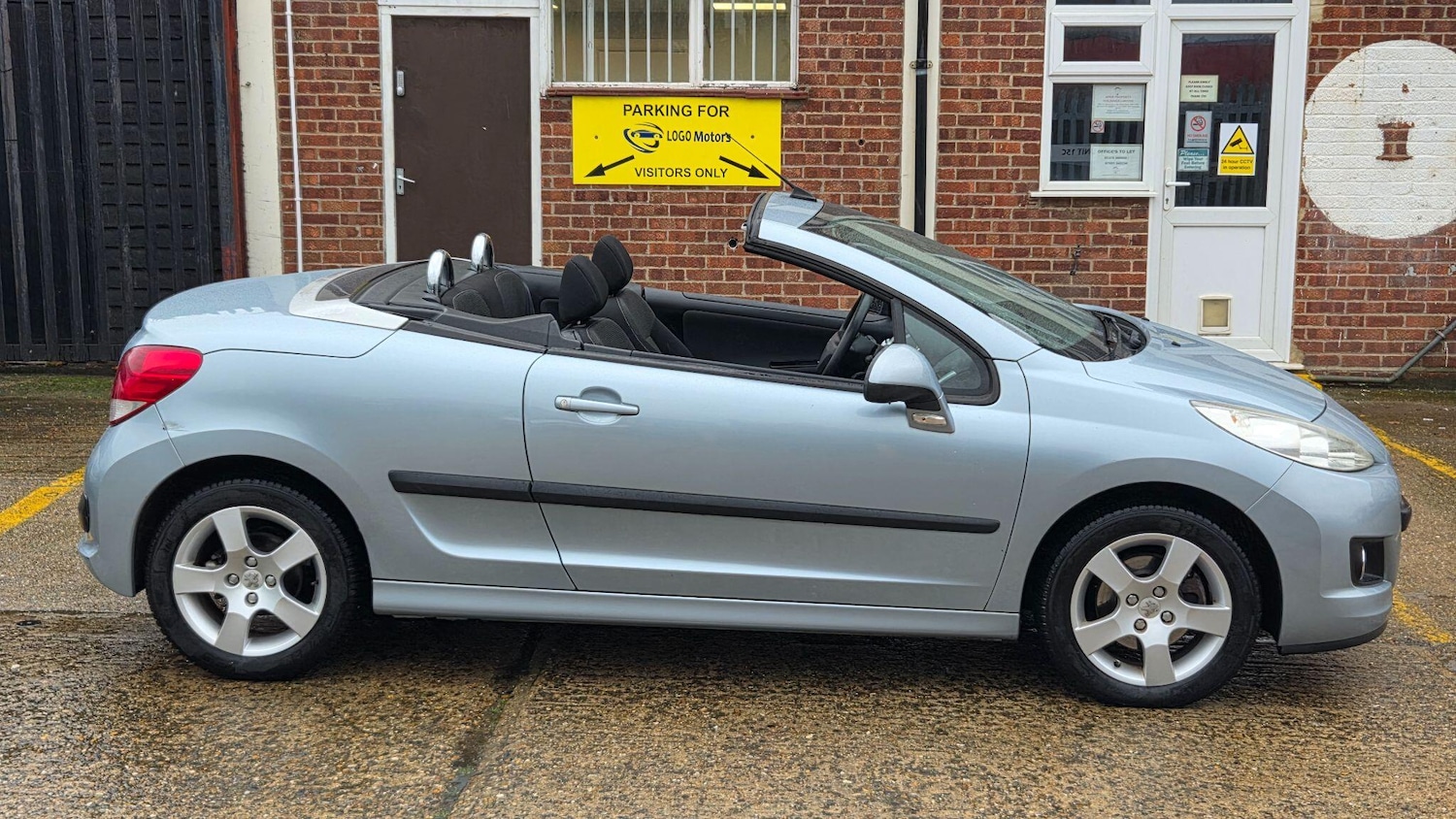 Used Peugeot 207 CC 2011 for sale - 76823857: Photo 12