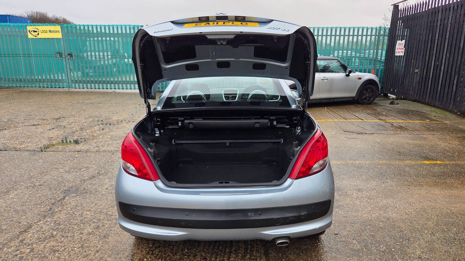 Used Peugeot 207 CC 2011 for sale - 76823857: Photo 25