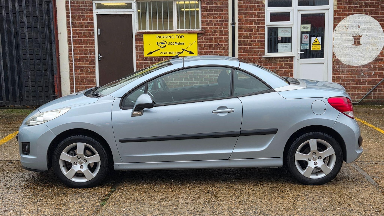 Used Peugeot 207 CC 2011 for sale - 76823857: Photo 7