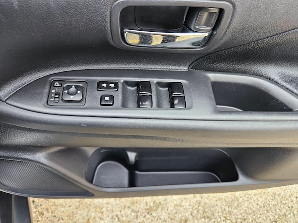 Used Mitsubishi Outlander 2014 for sale - 76200437: Photo 20