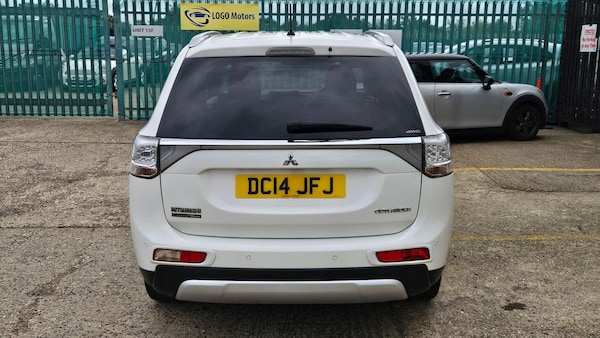 Used Mitsubishi Outlander 2014 for sale - 76200437: Photo 6