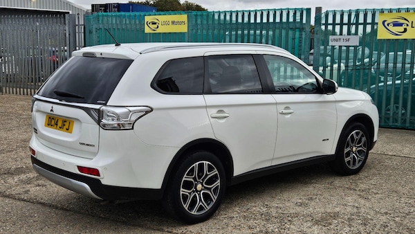 Used Mitsubishi Outlander 2014 for sale - 76200437: Photo 8