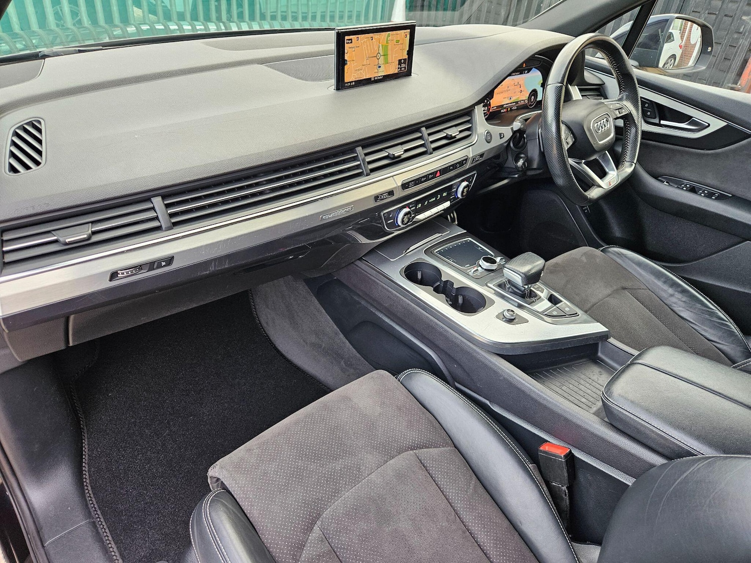 Used Audi Q7 2017 for sale - 76997768: Photo 11