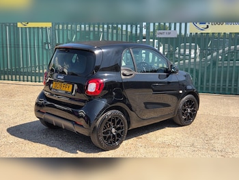 Used smart fortwo 2019 for sale - 79373150: Photo