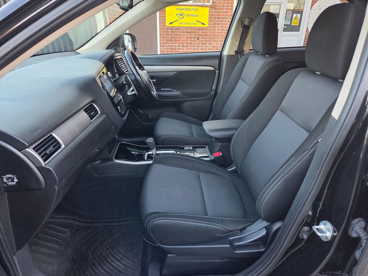 Used Mitsubishi Outlander 2017 for sale - 78127352: Photo 10