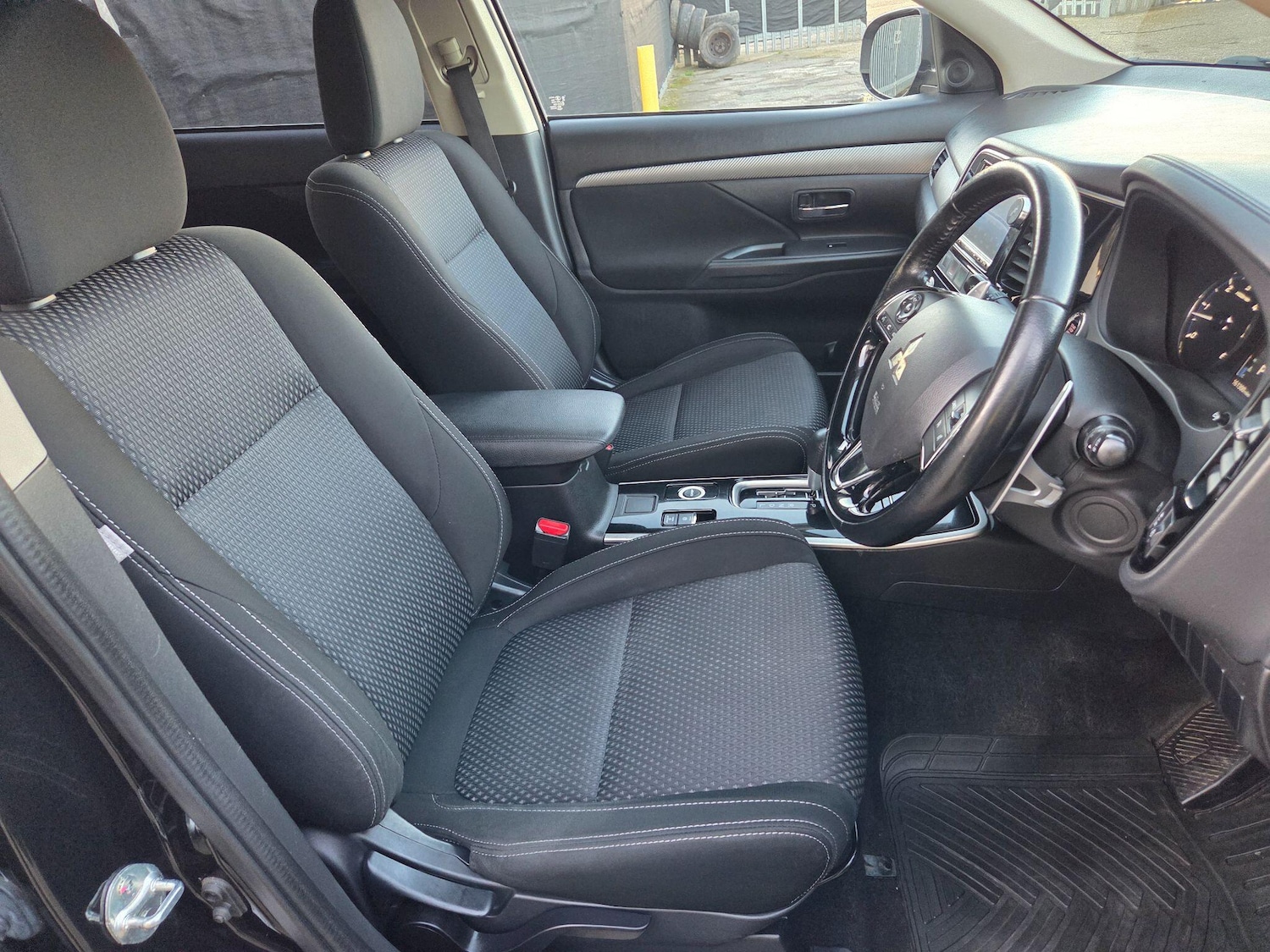 Used Mitsubishi Outlander 2017 for sale - 78127352: Photo 14