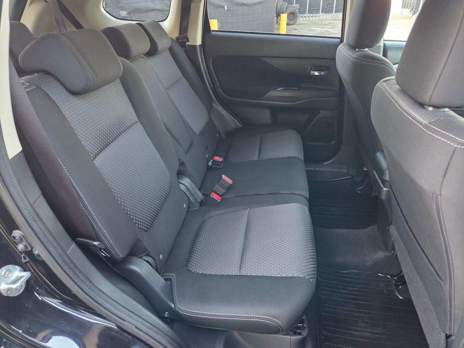 Used Mitsubishi Outlander 2017 for sale - 78127352: Photo 18