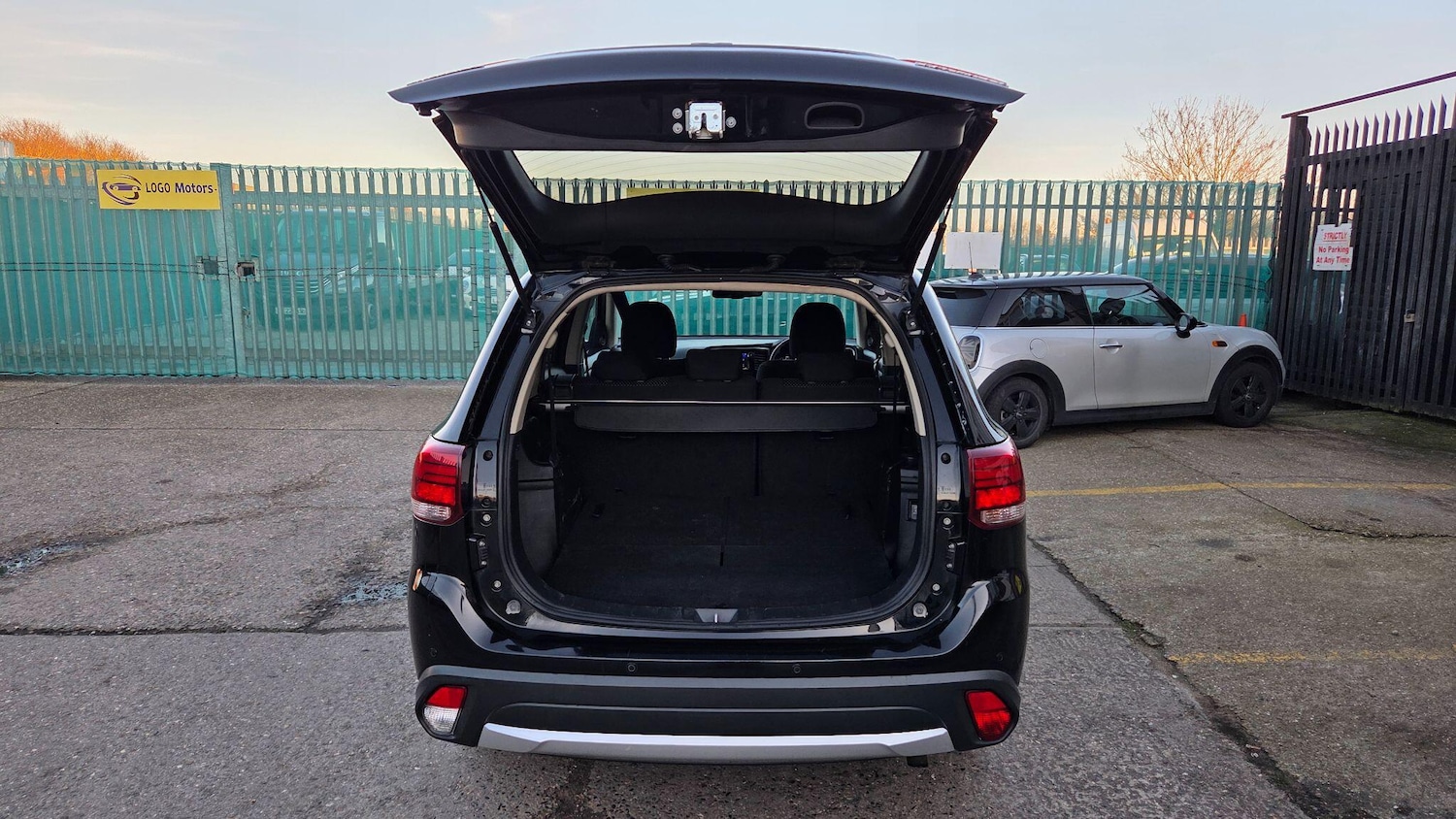 Used Mitsubishi Outlander 2017 for sale - 78127352: Photo 25