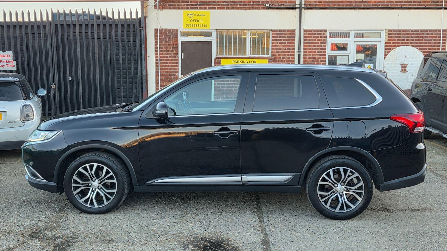 Used Mitsubishi Outlander 2017 for sale - 78127352: Photo 5
