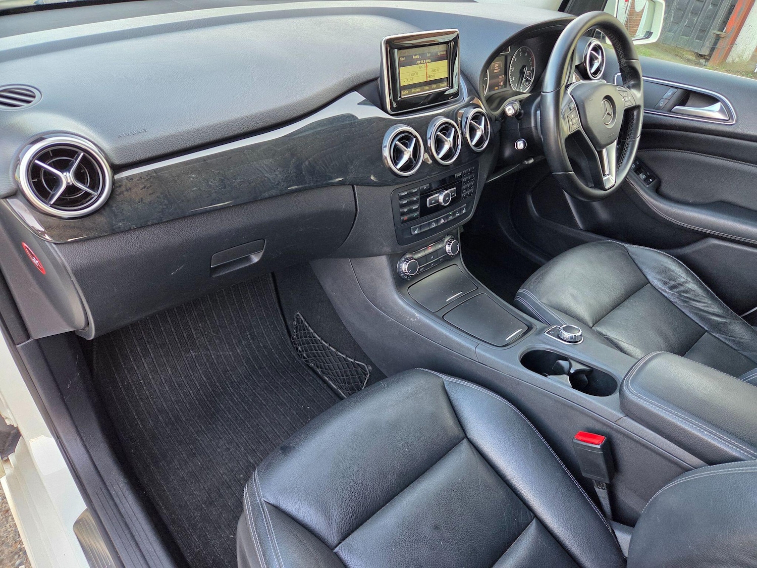 Used Mercedes-Benz B Class 2013 for sale - 77737688: Photo 10