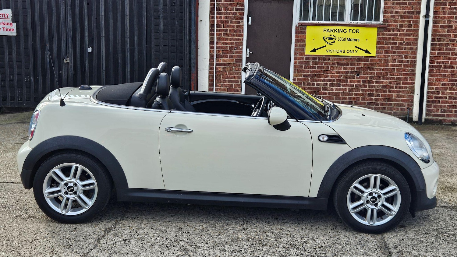 Used MINI Roadster 2014 for sale - 77344864: Photo 14