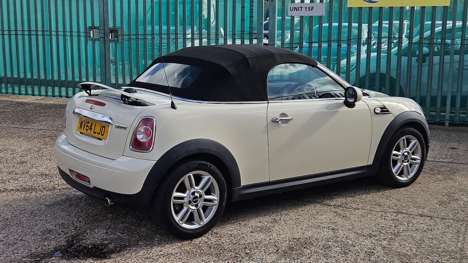 Used MINI Roadster 2014 for sale - 77344864: Photo 16