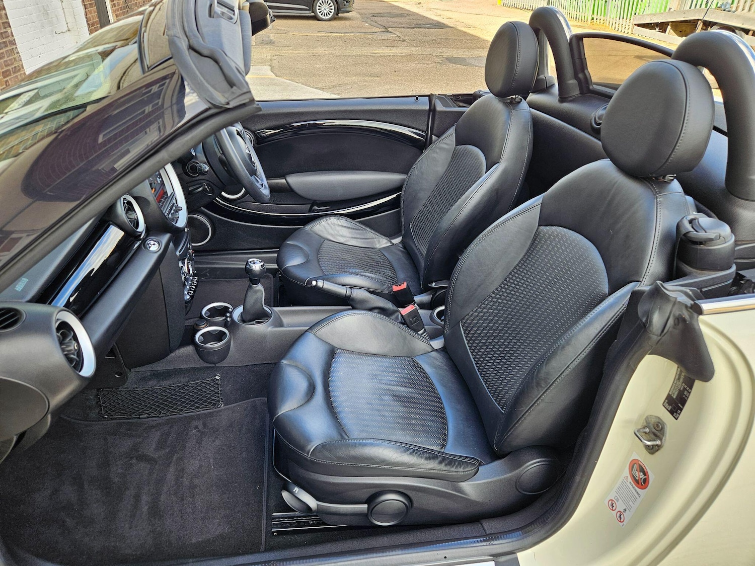 Used MINI Roadster 2014 for sale - 77344864: Photo 19