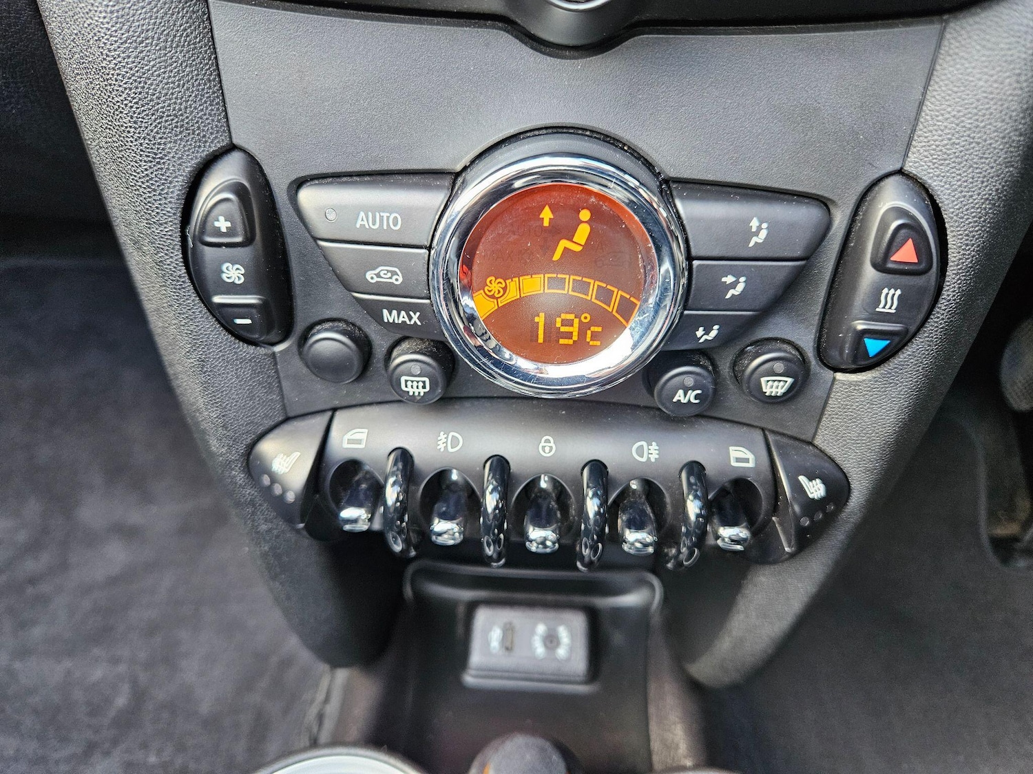 Used MINI Roadster 2014 for sale - 77344864: Photo 23