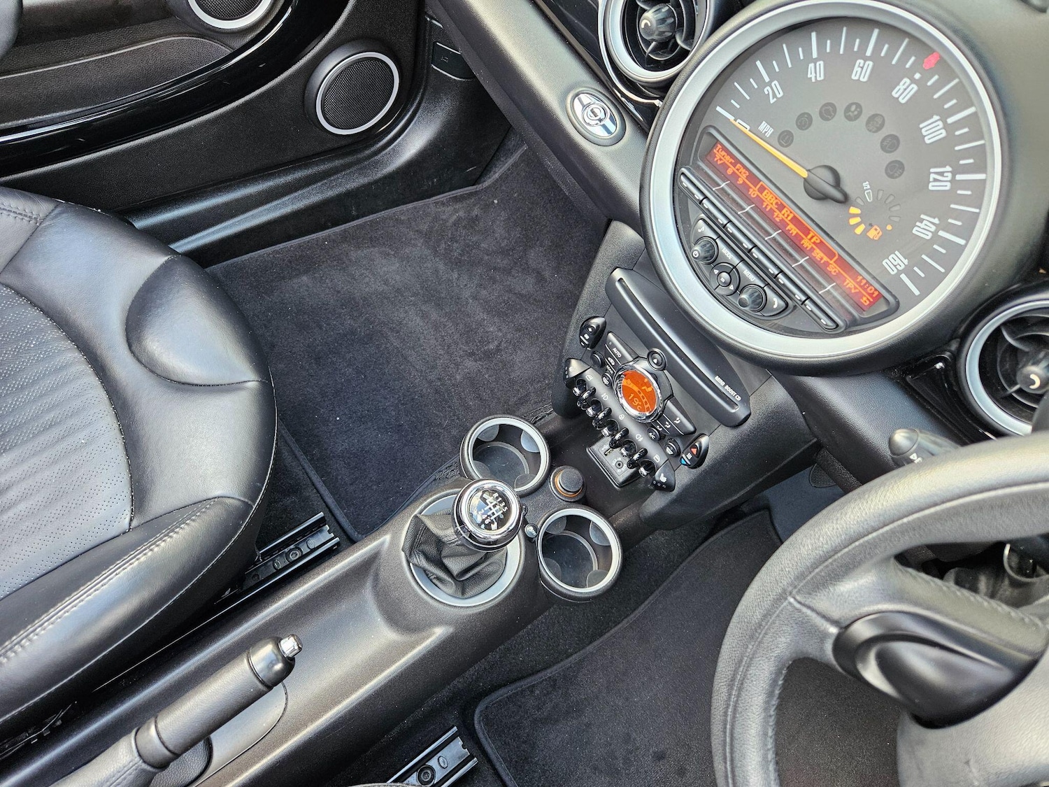 Used MINI Roadster 2014 for sale - 77344864: Photo 33