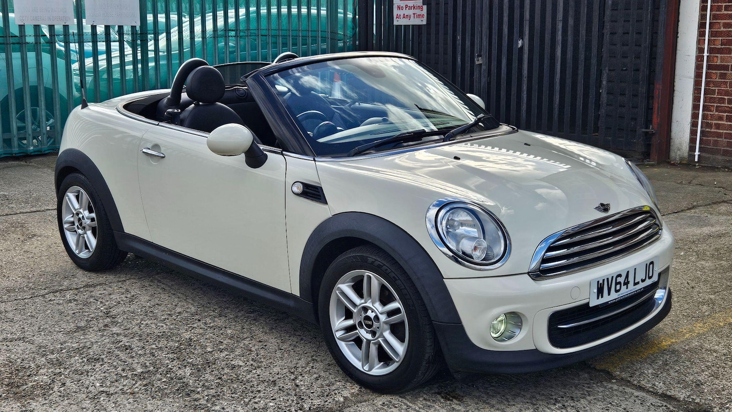 Used MINI Roadster 2014 for sale - 77344864: Photo 5
