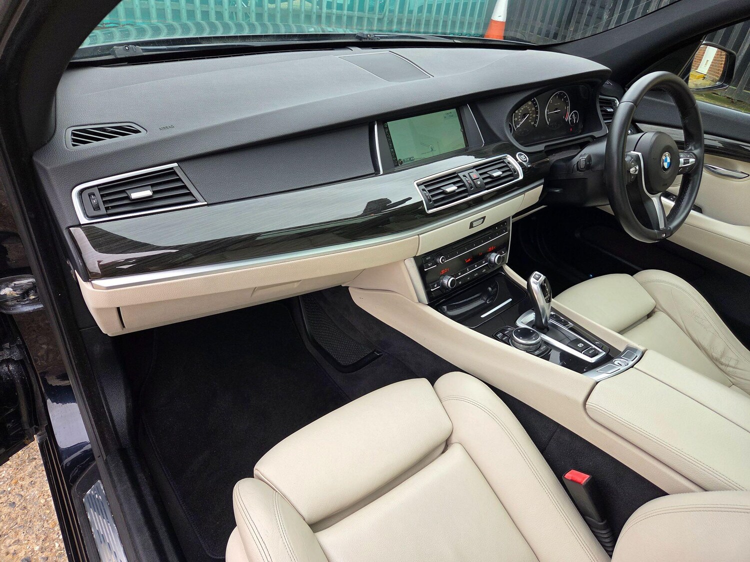 Used BMW 5 Series 2013 for sale - 77838424: Photo 11