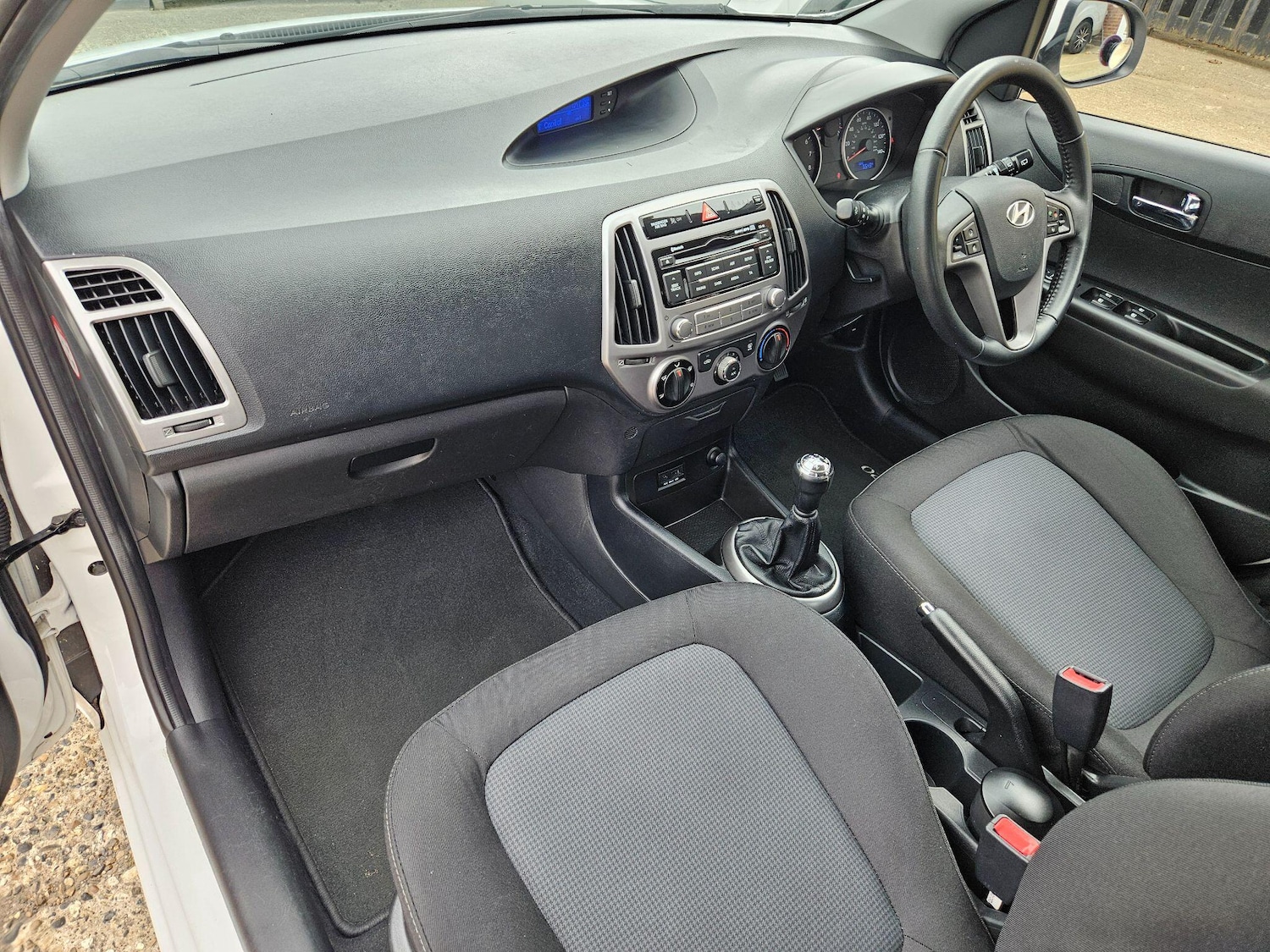 Used Hyundai i20 2014 for sale - 76370183: Photo 11