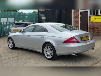 Used Mercedes-Benz CLS 2005 for sale - 78528644: Photo