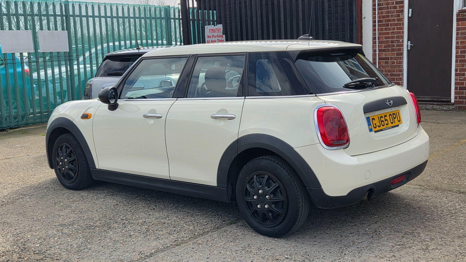 Used MINI Hatch 2015 for sale - 78086453: Photo 4