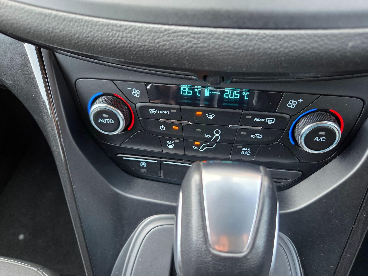 Used Ford Kuga 2017 for sale - 77957131: Photo 15