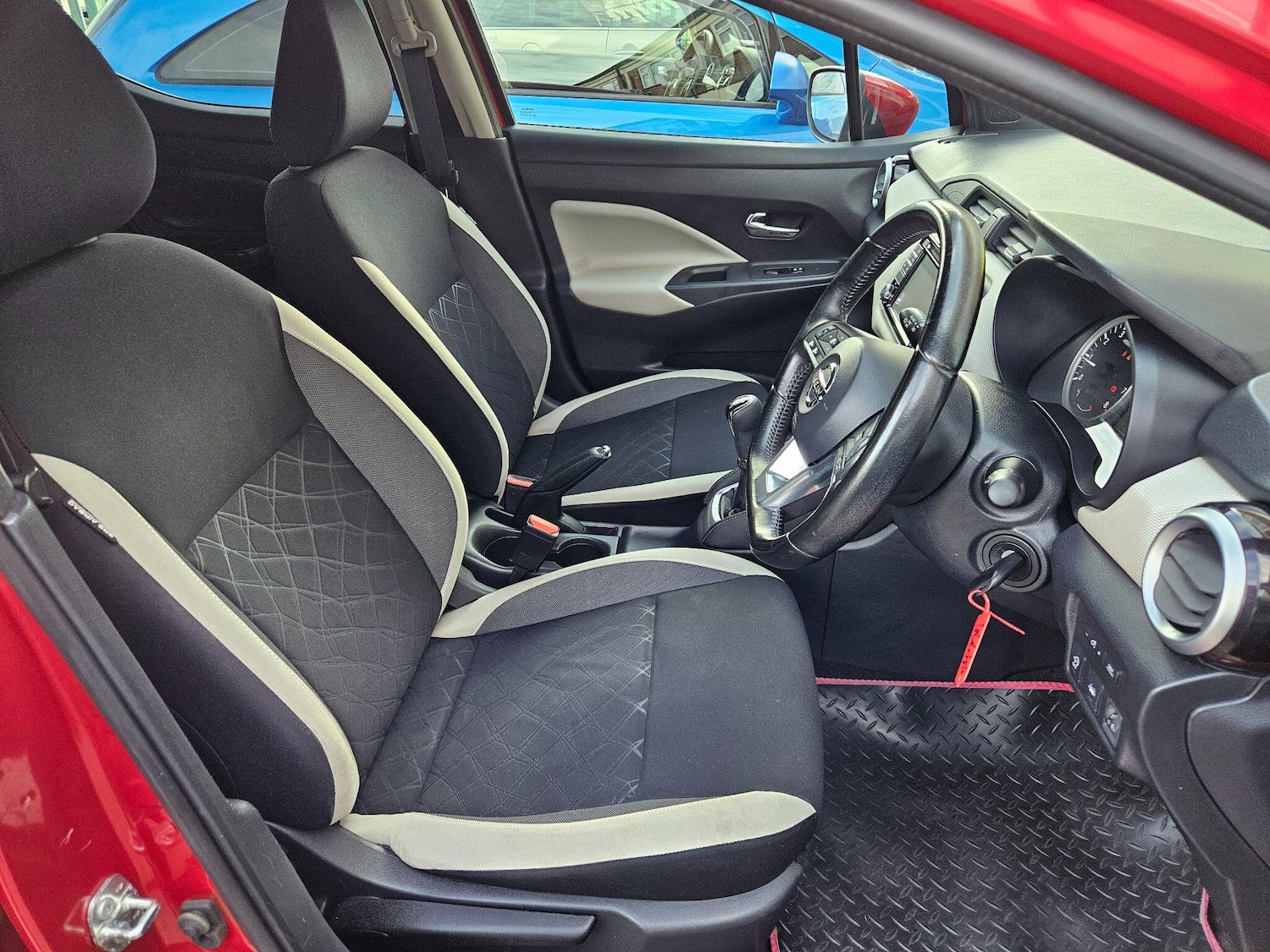 Used Nissan Micra 2017 for sale - 76348930: Photo 11