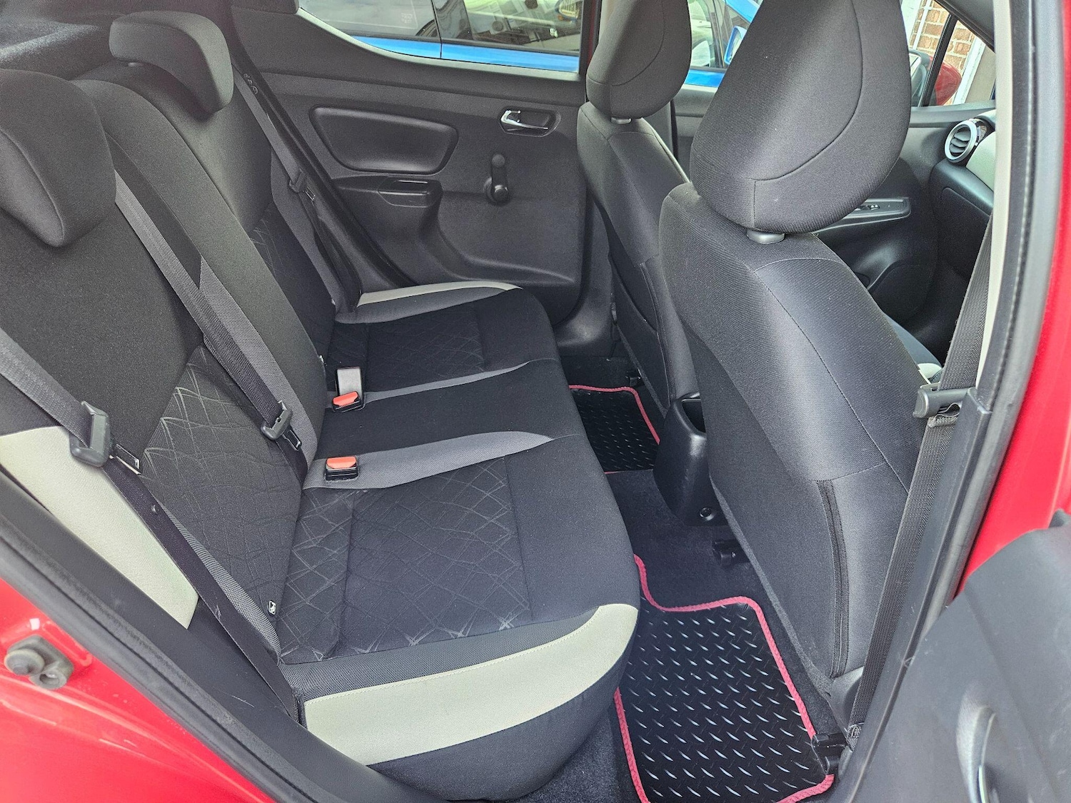 Used Nissan Micra 2017 for sale - 76348930: Photo 14