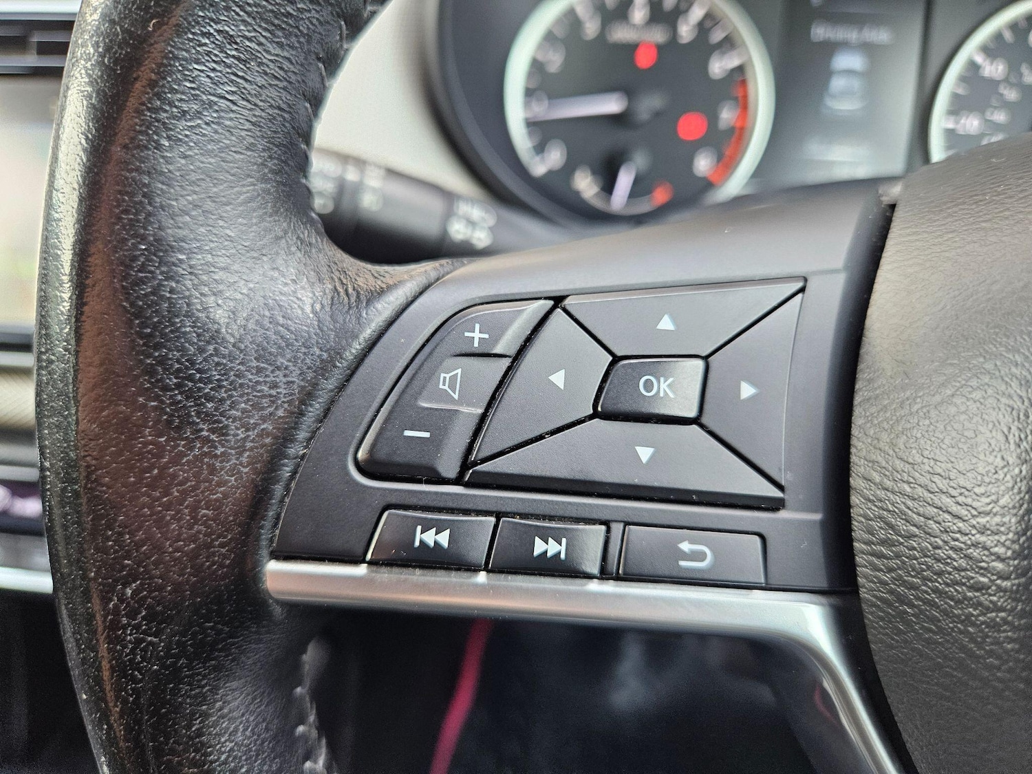 Used Nissan Micra 2017 for sale - 76348930: Photo 15