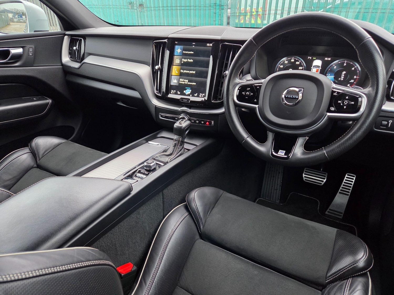 Used Volvo XC60 2018 for sale - 77455773: Photo 12