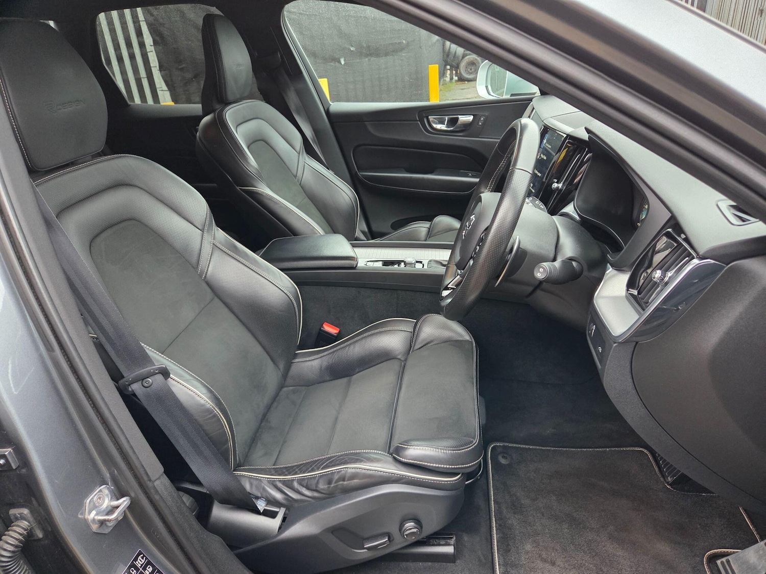 Used Volvo XC60 2018 for sale - 77455773: Photo 13