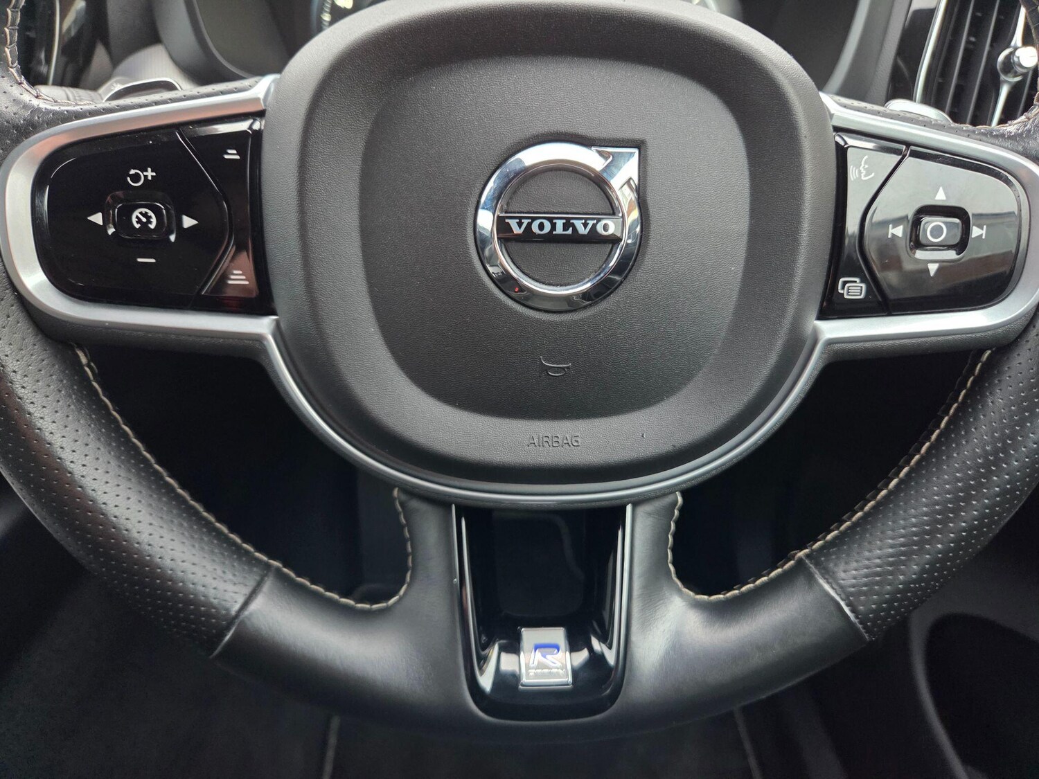 Used Volvo XC60 2018 for sale - 77455773: Photo 21