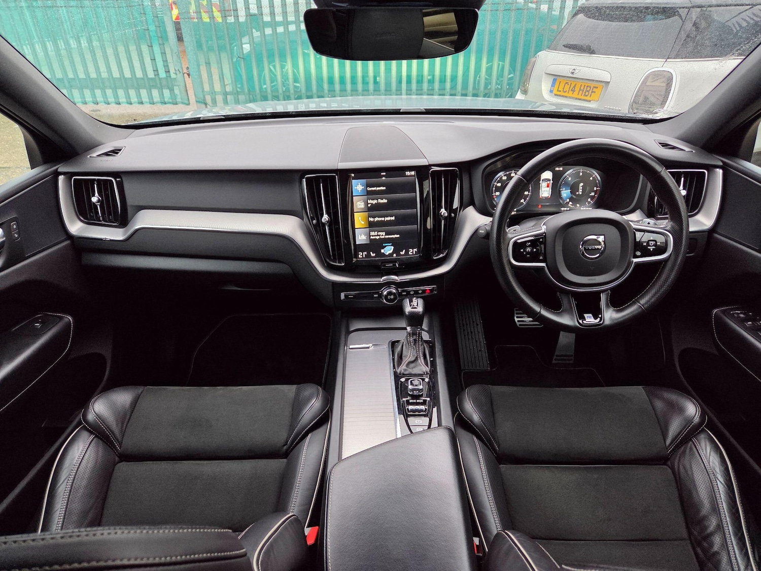 Used Volvo XC60 2018 for sale - 77455773: Photo 9