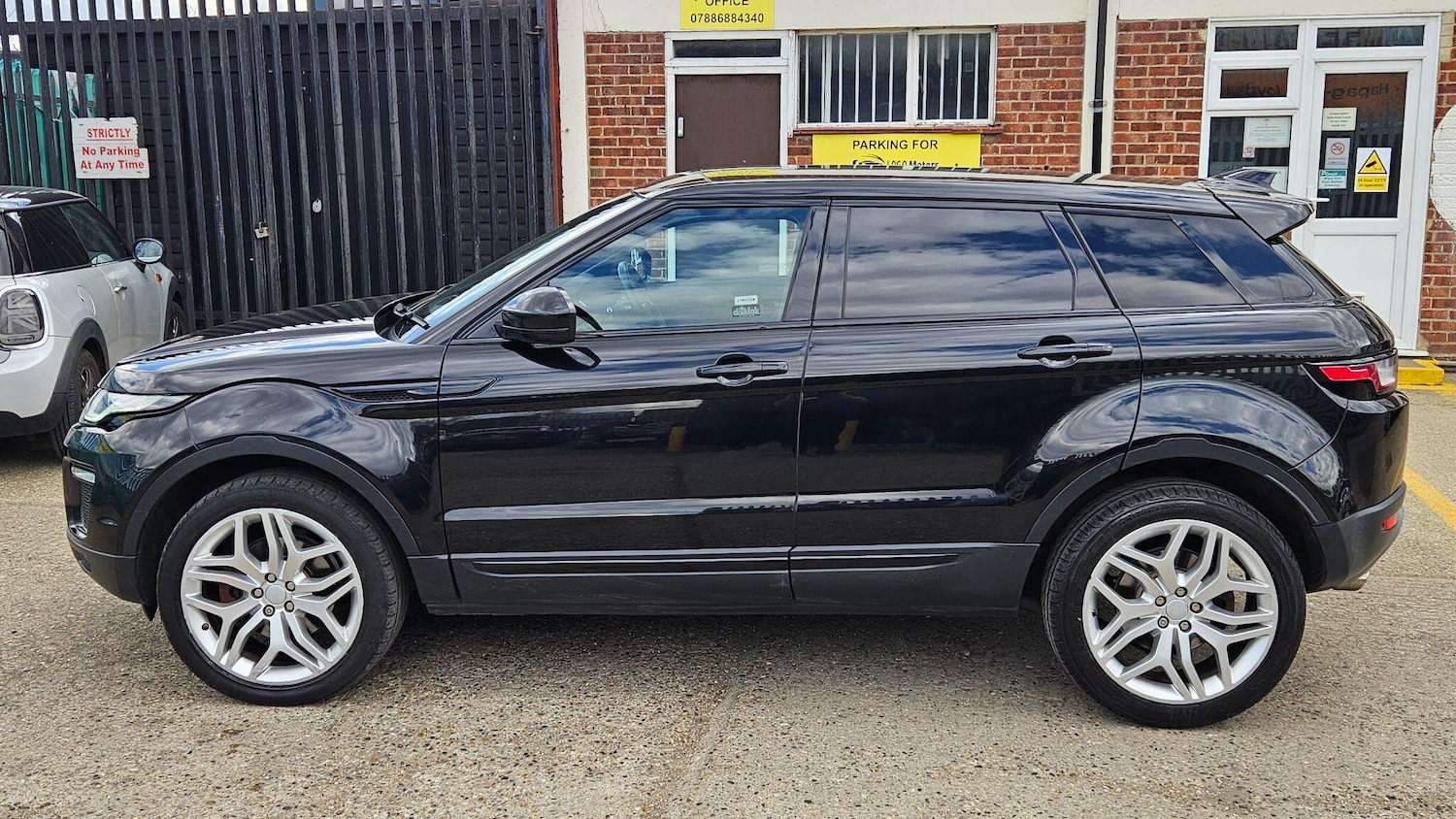 Used Land Rover Range Rover Evoque for sale - 76727979: Photo 5