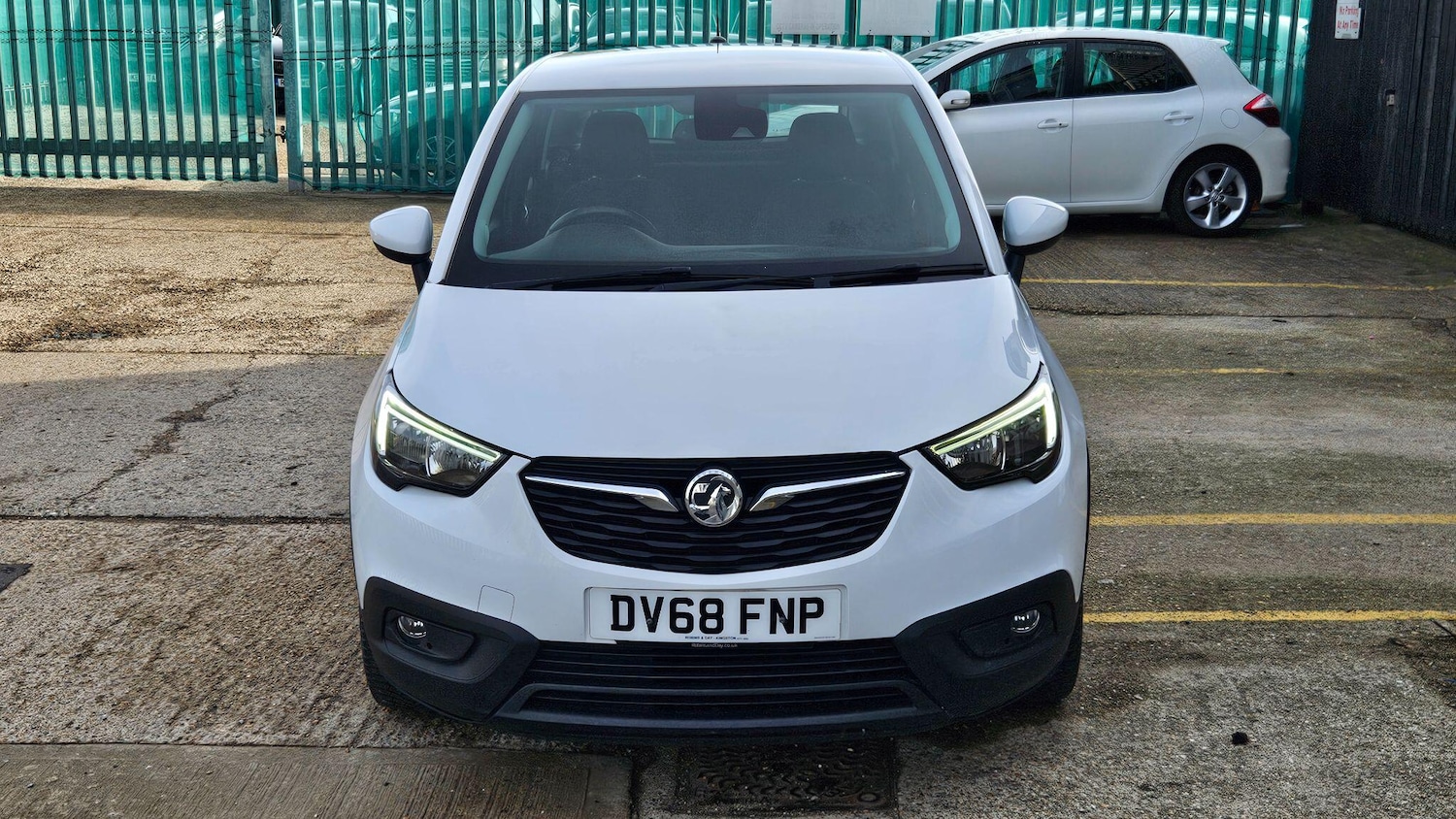 Used Vauxhall Crossland X 2018 for sale - 76423449: Photo 3