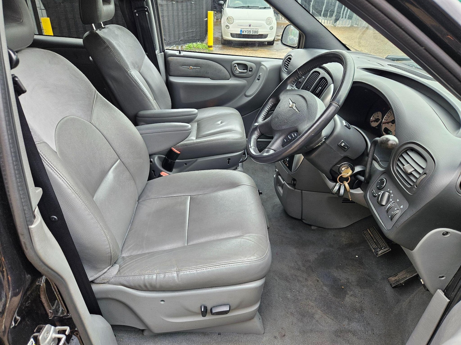 Used Chrysler Grand Voyager 2008 for sale - 76538476: Photo 14