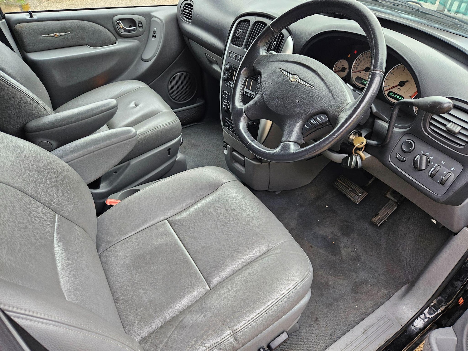 Used Chrysler Grand Voyager 2008 for sale - 76538476: Photo 15