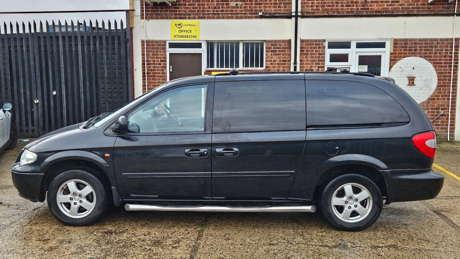 Used Chrysler Grand Voyager 2008 for sale - 76538476: Photo 5