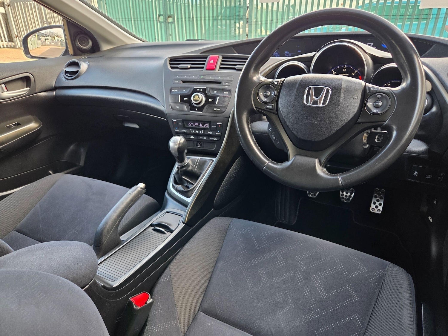 Used Honda Civic 2014 for sale - 77925779: Photo 13