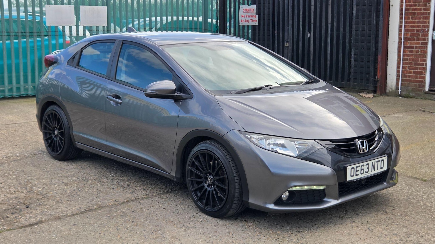 Used Honda Civic 2014 for sale - 77925779: Photo 5