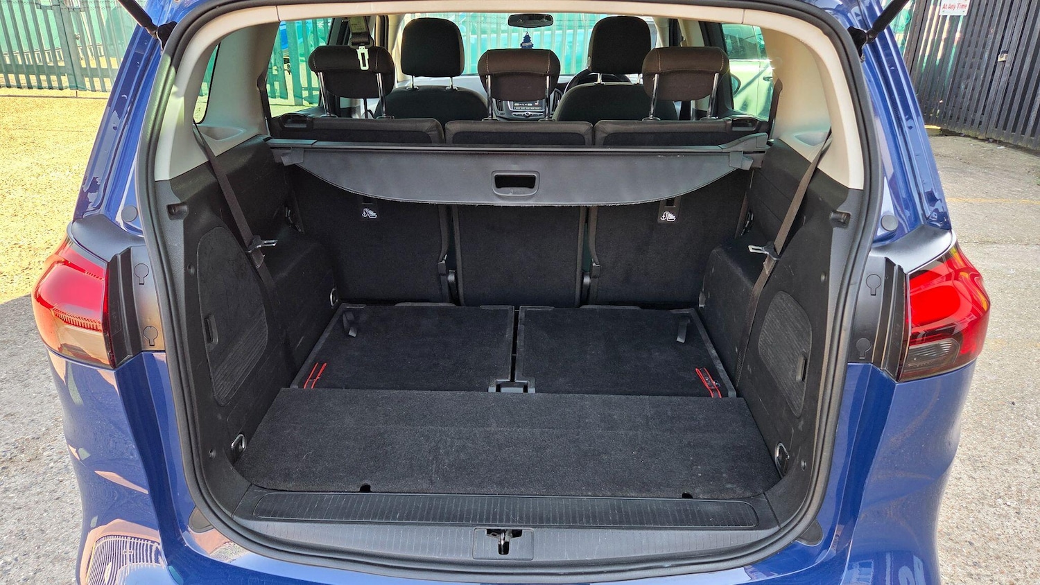 Used Vauxhall Zafira 2018 for sale - 77958587: Photo 22