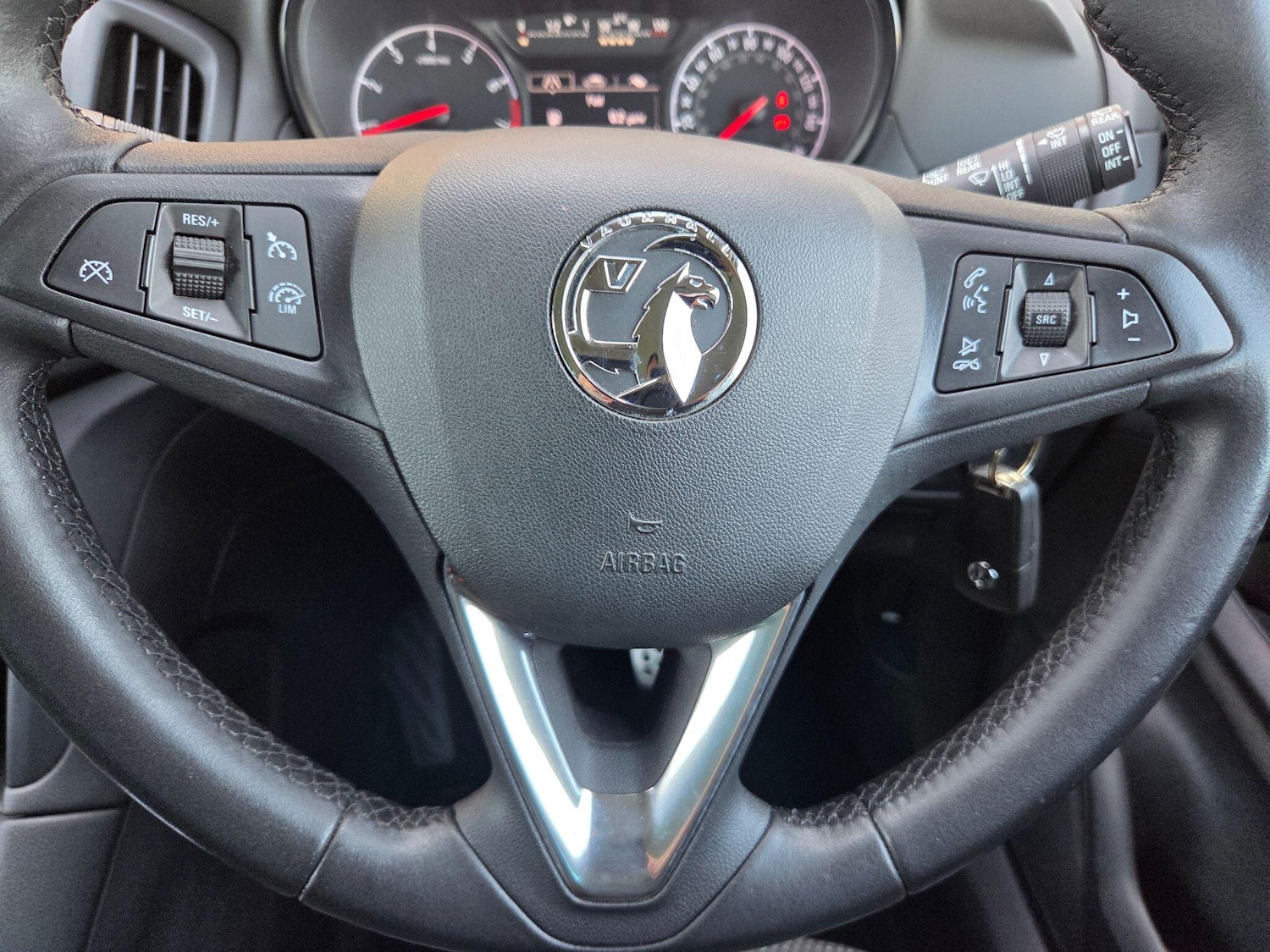 Used Vauxhall Zafira 2018 for sale - 77958587: Photo 25