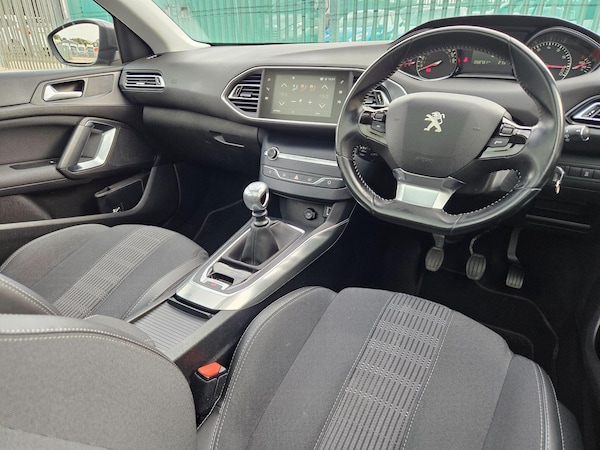 Used Peugeot 308 2018 for sale - 76152896: Photo 11