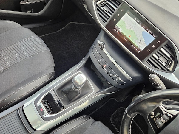Used Peugeot 308 2018 for sale - 76152896: Photo 12