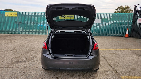 Used Peugeot 308 2018 for sale - 76152896: Photo 18